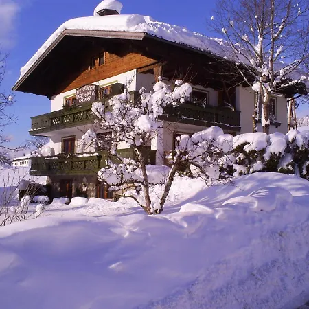 Hirterhuette * Abtenau